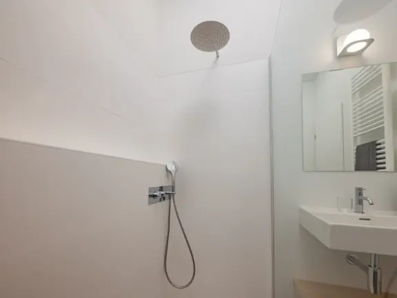 Vakantiehuis wijk de brabander 115 cadzand badkamer douche