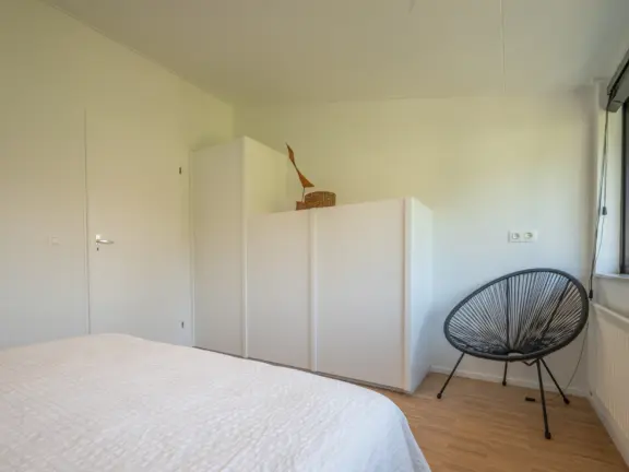 Vakantiehuis wijk de brabander 115 cadzand slaapkamer 1 stoel