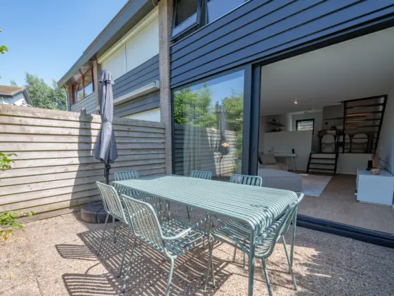 Vakantiehuis wijk de brabander 115 cadzand tuintafel 2 tuintafel