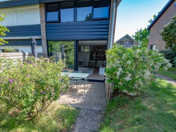 Vakantiehuis wijk de brabander 115 cadzand tuintafel 2 tuin terras 2