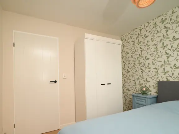 Appartement wijk de brabander 72 cadzand masterbedroom kast