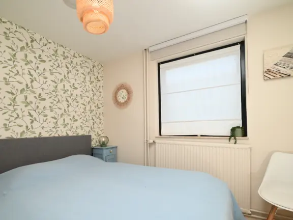 Appartement wijk de brabander 72 cadzand masterbedroom raam