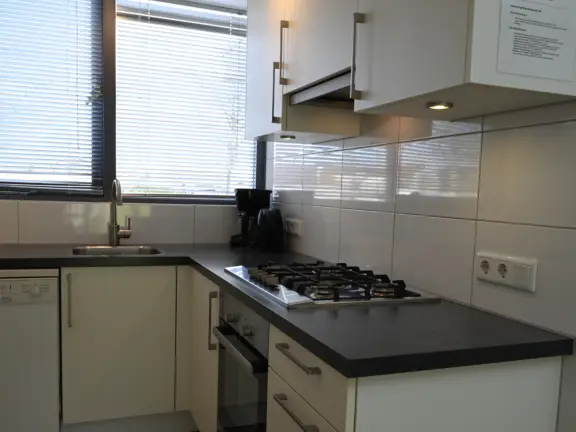 Vakantiehuis wijk de brabander 185 cadzand keuken aanrecht