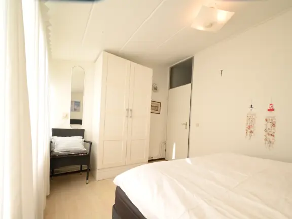 Vakantiehuis wijk de brabander 185 cadzand slaapkamer 1 kast