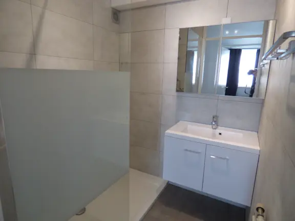 Vakantiehuisje cadzand beach wijk de brabander 24 badkamer