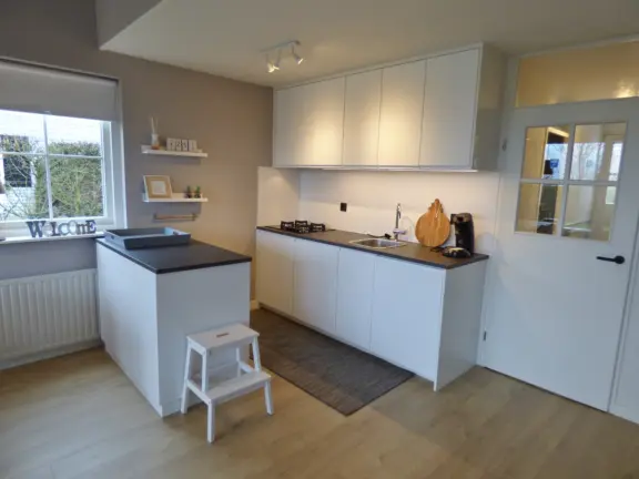 Vakantiehuis cadzand birdhouse wijk de brabander 25 keuken