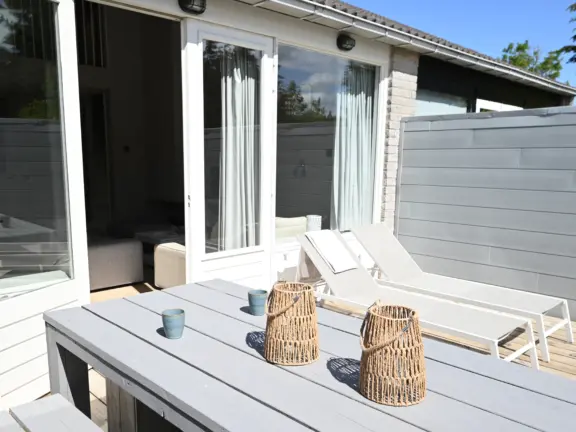 Vakantiehuis cadzand birdhouse wijk de brabander 25 picknick tafel