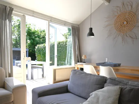 Vakantiehuis cadzand birdhouse wijk de brabander 25 woonkamer