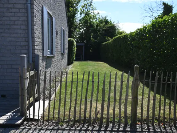 Vakantiehuis cadzand birdhouse wijk de brabander 25 zijtuin
