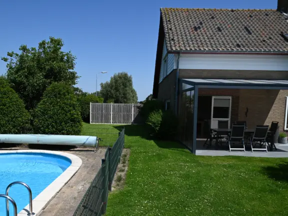 Ferienhaus wijk de brabander 40 cadzand garten u pool