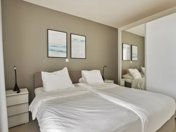 Appartement strandresidentie cadzand slaapkamer spiegel