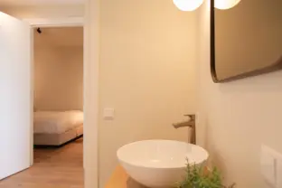 Appartement boulevard de wielingen 33 304 cadzand bad badkamer wastafel