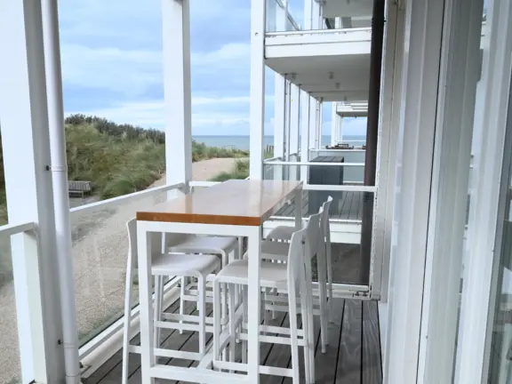 Appartement 2 E002 badhuis cadzand balkon zeezicht close