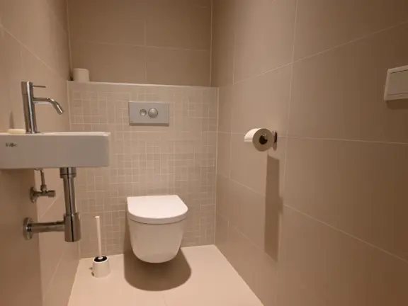 Appartement 2 E002 badhuis cadzand separaat toilet