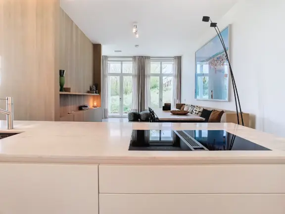 0 badhuis cadzand 2 E006 keuken kookplaat