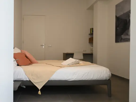 Appartement badhuis cadzand 2 E008 master bedroom side