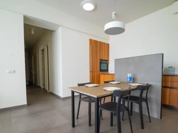Appartement badhuis cadzand 2 E008 bardot eettafelt