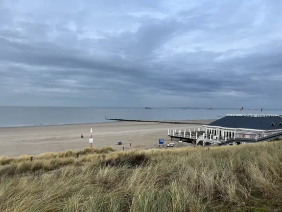 Badhuis cadzand appartement 2 F105 strand