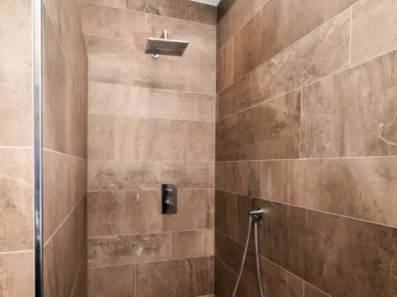 Badhuis cadzand appartement 2 F105 badkamer 1 douche