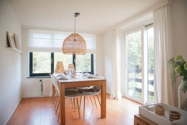 Vakantie appartement cadzand boulevard de wielingen eettafel