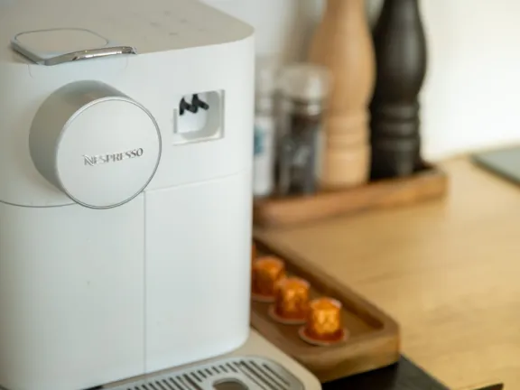 Maison la belle de branding cadzand nespresso