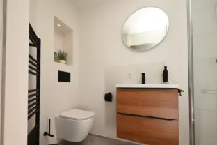 Appartement aan zee cadzand bad deurloo 53 05 badkamer