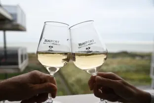 Deurloo 53 17 appartement zeezicht 53 17 wijn