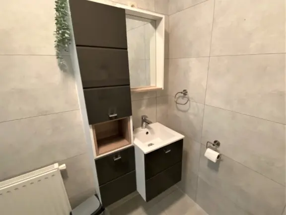 Appartement deurloo 55 09 cadzand wastafel