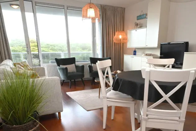 Deurloo 55 10 Cadzand woonkamer