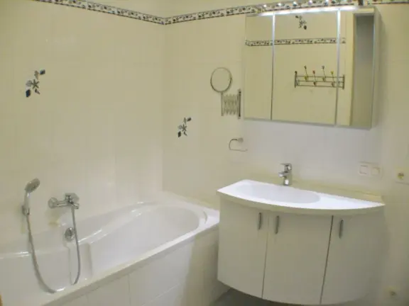 Appartement cadzand bad villa duindoorn 202 badkamer wastafel