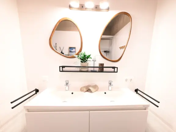 Duinhof appartement cadzand stijn albregtsstraat 6 13 badkamer wasmeubel