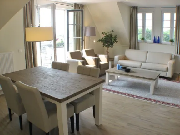 Duinhof appartement cadzand stijn albregtsstraat 6 13 eettafel