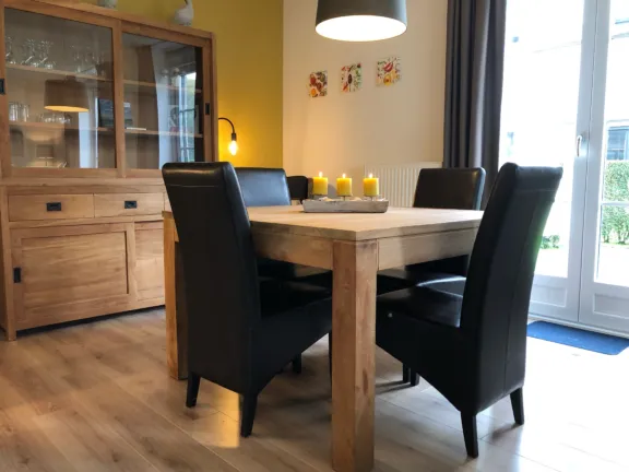 Appartement cadzand duinhof 3 9 1 eettafel