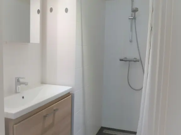 10 duinhof III 7 cadzand badkamer2