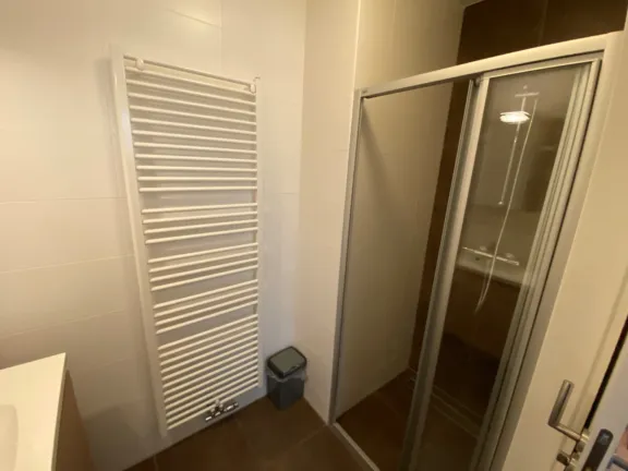 Duinhof 5 6 appartement cadzand douche