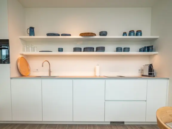 The hamptons cadzand appartement lumiere keuken