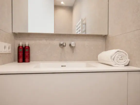 Hamptons cadzand luxus wohnung 21 004 badezimmer 1