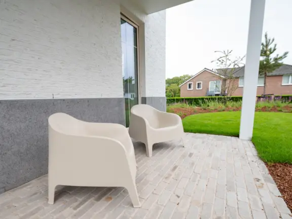 Hamptons cadzand luxus wohnung 21 004 garten terrasse stuhlen