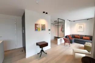 Hamptons cadzand luxe appartement boulevard 22 101 woonkamer kunst