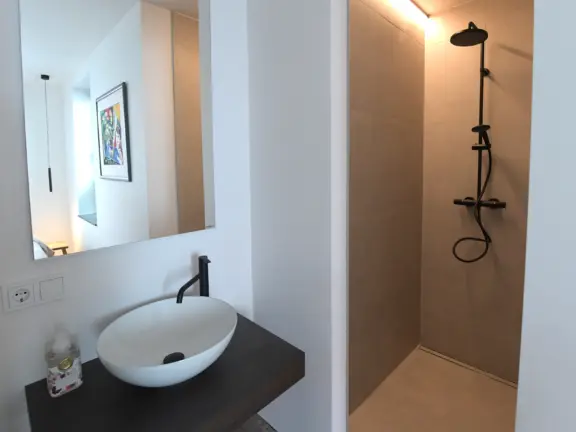 Hamptons cadzand luxe appartement boulevard 22 101 badkamer wastafel