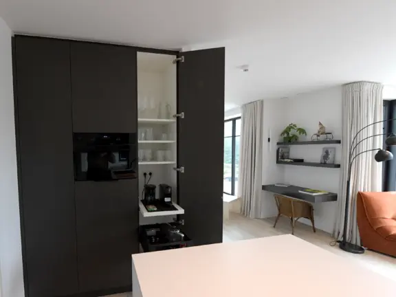 Hamptons cadzand luxe appartement boulevard 22 101 keuken kast opem