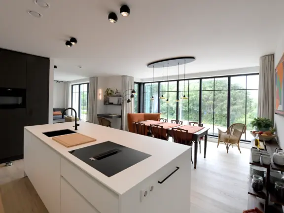 Hamptons cadzand luxe appartement boulevard 22 101 keuken kookeiland