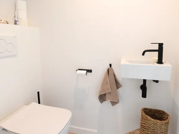 Hamptons cadzand luxe appartement boulevard 22 101 toilet