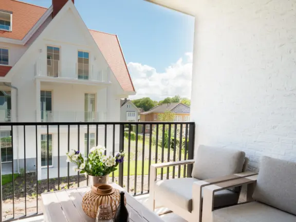 Appartement sky cadzand balkon zijkant 2