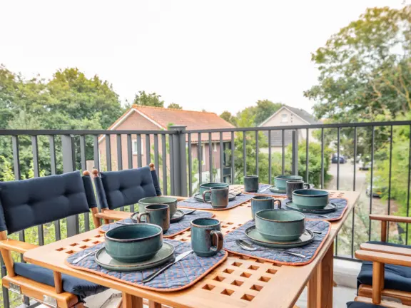 Hamptons 22 104 balkon tafel