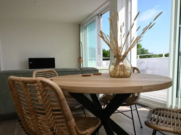 Luxe appartement boulevard 15 301 cadzand eethoek close