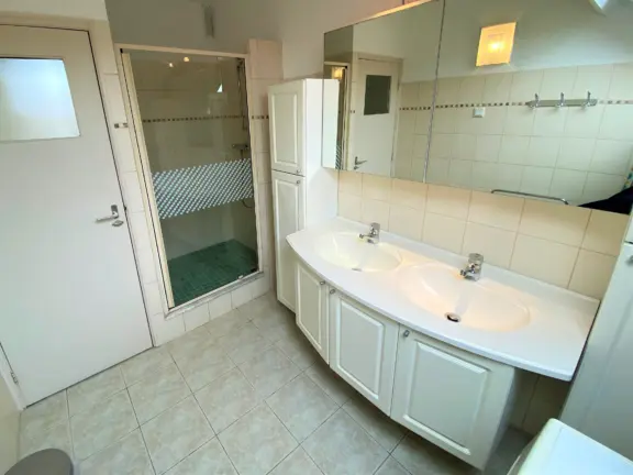 Ferienwohnung cadzand duinlaan 5b badezimmer