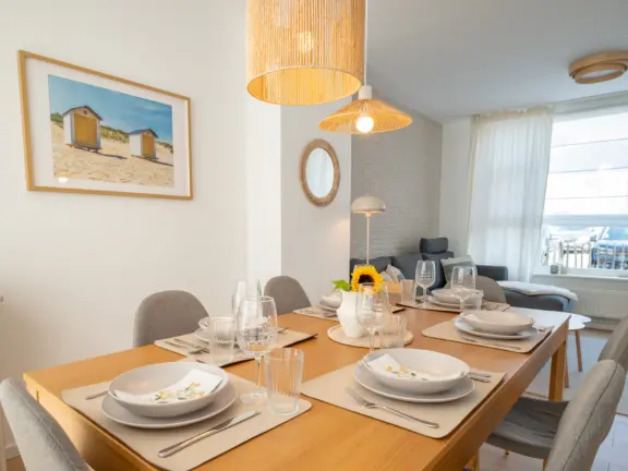 Egelantierlaan 6 eettafel raam
