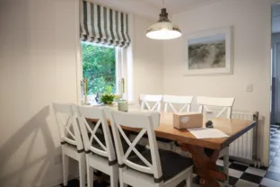 Esdoornstraat 18 Cadzand eettafel 2