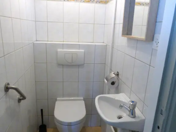 Appartement hennequinlaan 23 cadzand ariel toilet
